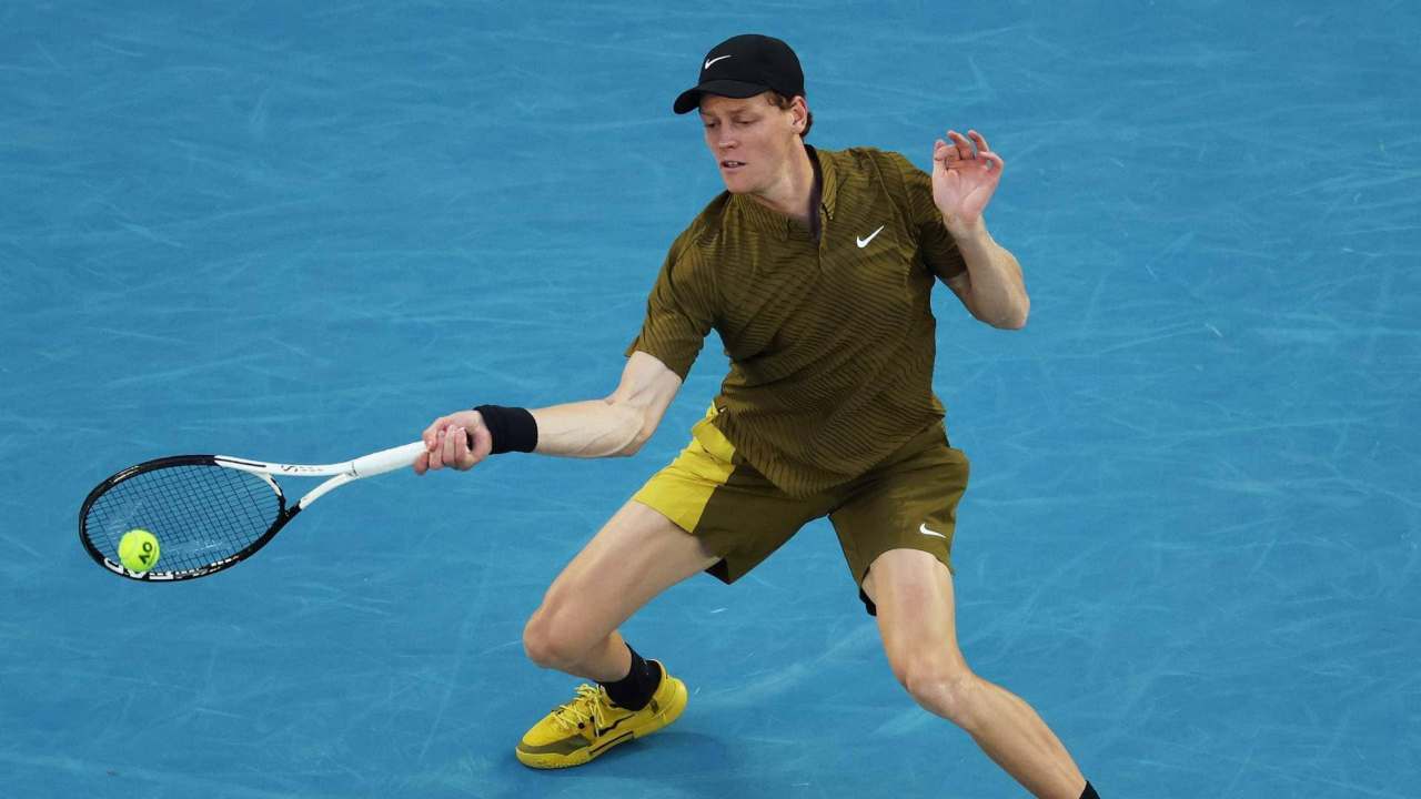 Sinner perde semifinali ATP Doha