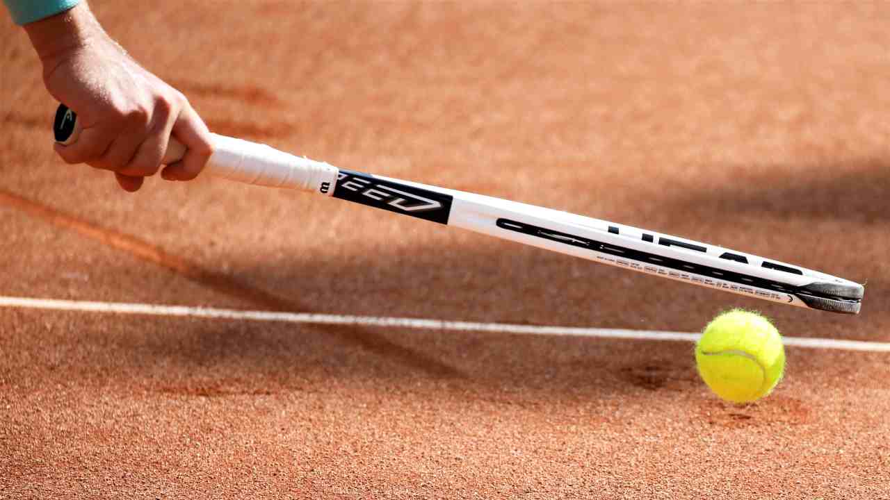 Peso della racchetta: qual è quello ideale? Info, trucchi e consigli per scegliere la racchetta perfetta